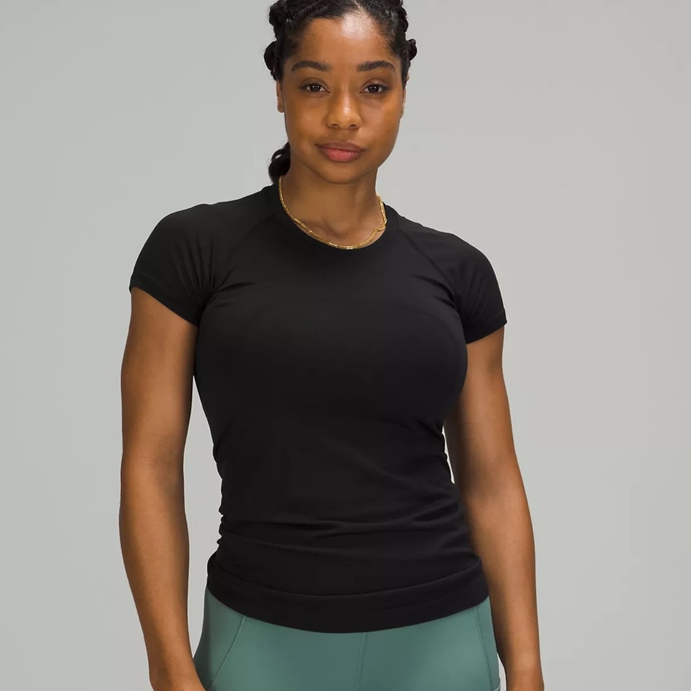 Black Swiftly tech short sleeve shirt 2.0 size 2